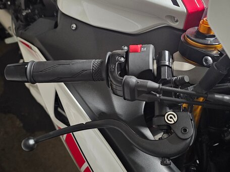 2022 Yamaha YZF-R7, белый, 800000 рублей, вид 2