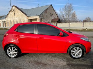 2008 Mazda 2 II (DE), красный, 650000 рублей, вид 4