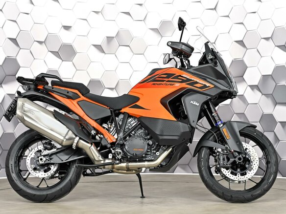 2024 KTM 1290 Super Adventure S, оранжевый, 1899000 рублей - вид 2
