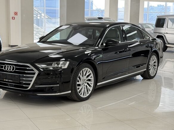 2018 Audi A8 Long 55 TFSI IV (D5), чёрный, 5700000 рублей - вид 2