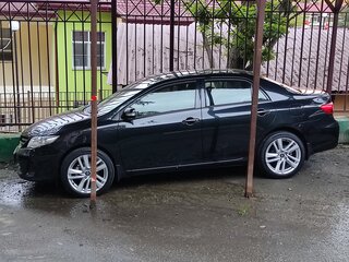 2010 Toyota Corolla X (E140, E150) Рестайлинг, чёрный, 1299999 рублей, вид 3