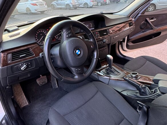 2009 BMW 3 серии 325i V (E90/E91/E92/E93) Рестайлинг, серый, 1200000 рублей - вид 8