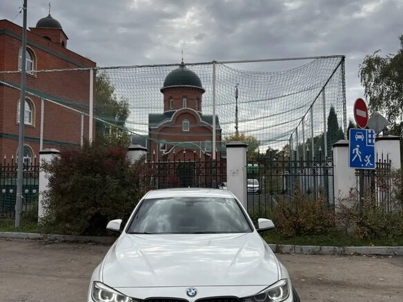 2014 BMW 3 серии 320i xDrive VI (F3x), белый, 1900000 рублей - вид 2