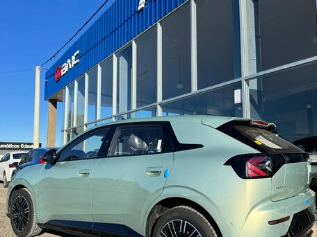 2025 Arcfox T1 42.3 kWh, зелёный, 1700000 рублей, вид 4