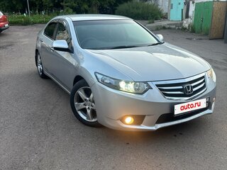 2011 Honda Accord VIII Рестайлинг, серебристый, 1330000 рублей, вид 3