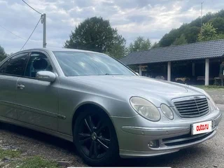 2004 Mercedes-Benz E-Класс 270 III (W211, S211), серебристый, 350000 рублей, вид 4