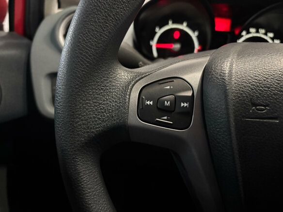 2008 Ford Fiesta Mk6, красный, 599000 рублей - вид 15