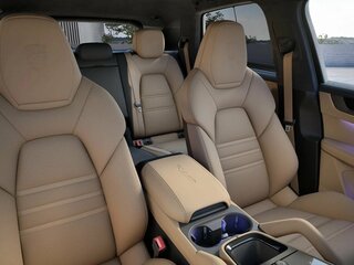 2026 Porsche Cayenne GTS III Рестайлинг, синий, 27038710 рублей, вид 3