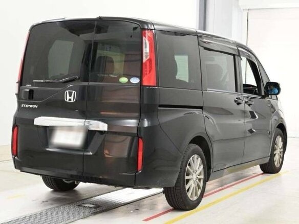 2016 Honda Stepwgn V, чёрный, 1090000 рублей - вид 3