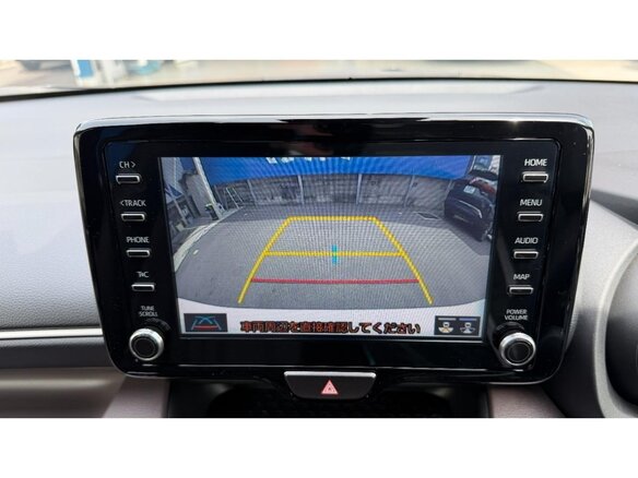 2022 Toyota Yaris IV, белый, 1061000 рублей - вид 26