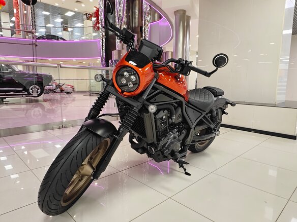 2026 Honda CMX 1100 Rebel, оранжевый, 1480000 рублей - вид 39