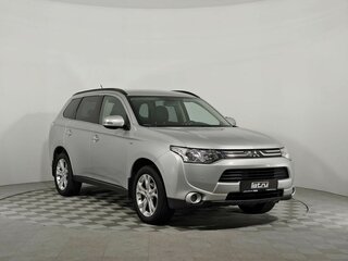 2014 Mitsubishi Outlander III, серебристый, 1915000 рублей, вид 3