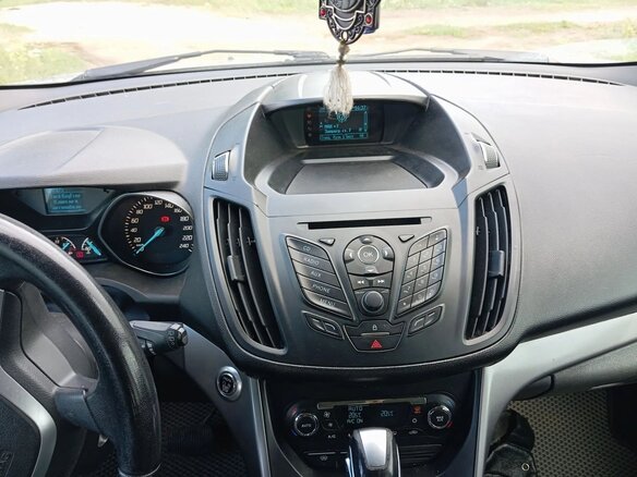 2014 Ford Kuga II, серебристый, 1100000 рублей - вид 10