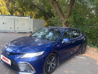 2021 Toyota Camry VIII (XV70), синий, 3700000 рублей, вид 2