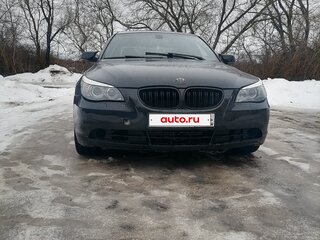 2003 BMW 5 серии 520i V (E60/E61), чёрный, 870000 рублей, вид 2