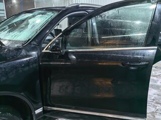 2011 Volkswagen Touareg II, чёрный, 1800000 рублей, вид 3