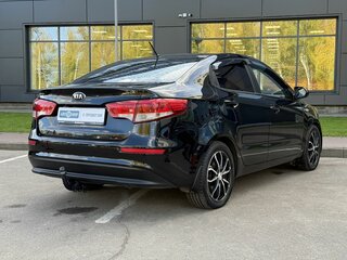 2015 Kia Rio III Рестайлинг, чёрный, 819000 рублей, вид 5