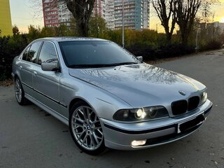 1998 BMW 5 серии 528i IV (E39), серебристый, 449000 рублей, вид 4