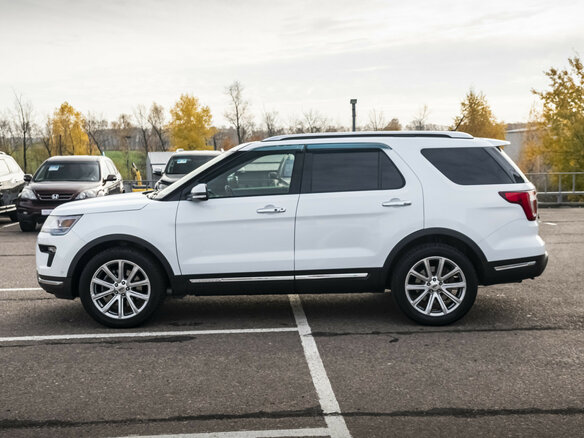 2018 Ford Explorer V Рестайлинг 2, белый, 2799000 рублей - вид 7