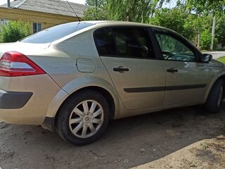2007 Renault Megane II Рестайлинг, серебристый, 250000 рублей, вид 2