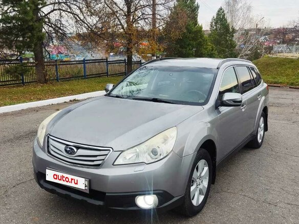 2011 Subaru Outback IV, серебристый, 1100000 рублей