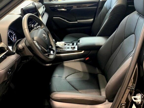 2026 Toyota Highlander IV (XU70), чёрный, 5750000 рублей - вид 7