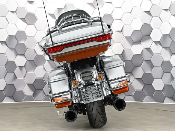 2014 Harley-Davidson Electra Glide, серебристый, 1429000 рублей - вид 5