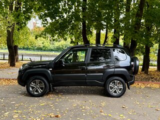2023 Lada (ВАЗ) Niva Travel I, чёрный, 1245000 рублей, вид 3