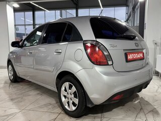2011 Kia Rio II Рестайлинг, серый, 479000 рублей, вид 4