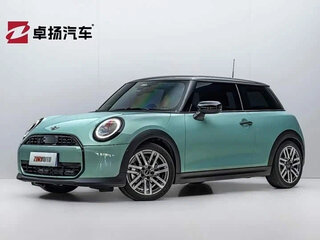 2025 Mini Hatch C IV (F65/F66/J01), зелёный, 3503124 рублей, вид 3
