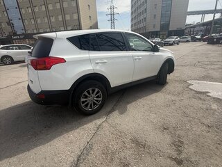 2015 Toyota RAV4 IV (XA40), белый, 1650000 рублей, вид 5
