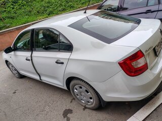 2014 Skoda Rapid I, белый, 880000 рублей, вид 4