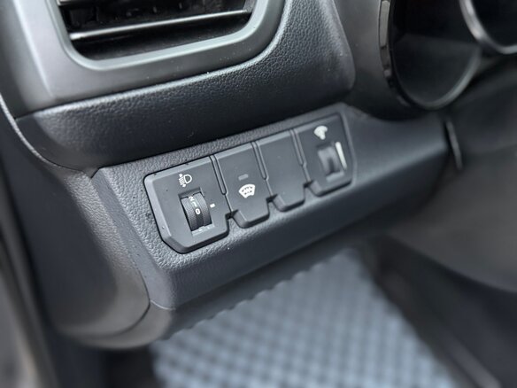 2012 Kia Rio 4-speed III, серый, 647000 рублей - вид 10