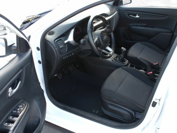 2021 Kia Rio X IV Рестайлинг, белый, 1320000 рублей - вид 14