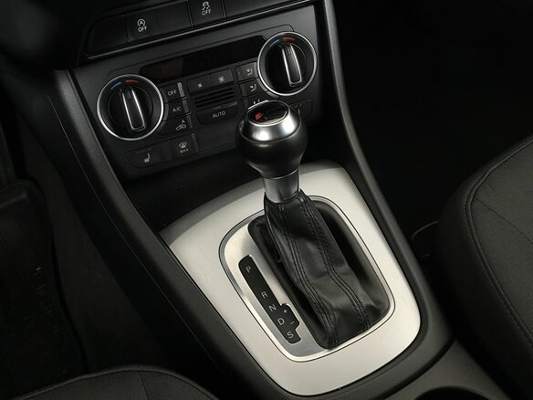 2017 Audi Q3 I (8U) Рестайлинг, чёрный, 1690000 рублей - вид 15