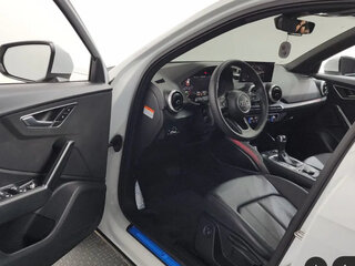 2023 Audi Q2 35 TDI I Рестайлинг, белый, 2890000 рублей, вид 5