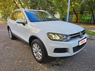2013 Volkswagen Touareg II, белый, 2890000 рублей, вид 3