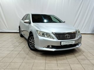 2013 Toyota Camry VII (XV50), серебристый, 1450000 рублей, вид 2