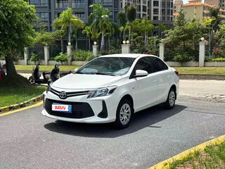 2022 Toyota Vios III Рестайлинг, белый, 985606 рублей, вид 3