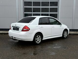 2011 Nissan Tiida I Рестайлинг, белый, 600000 рублей, вид 5