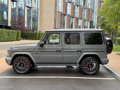 2026 Mercedes-Benz G-Класс AMG 63 AMG II (W465) Рестайлинг, серый, 32600000 рублей, вид 2