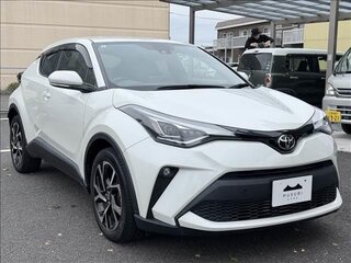 2023 Toyota C-HR I Рестайлинг, белый, 1390000 рублей, вид 1