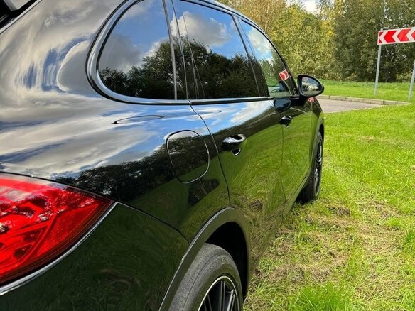 2010 Porsche Cayenne II (958), чёрный, 1830000 рублей - вид 8