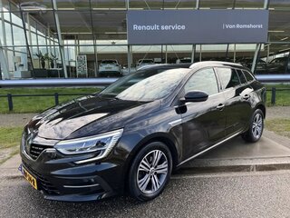 2022 Renault Megane IV Рестайлинг, чёрный, 2350000 рублей, вид 1