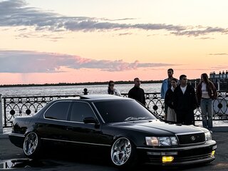 1994 Lexus LS 400 I, чёрный, 2000000 рублей, вид 3