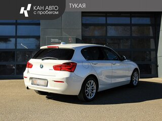 2018 BMW 1 серии 118i II (F20/F21) Рестайлинг 2, белый, 1849000 рублей, вид 3
