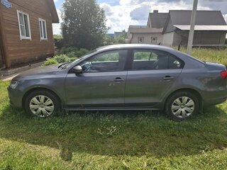 2014 Volkswagen Jetta VI Рестайлинг, серый, 1300000 рублей, вид 2