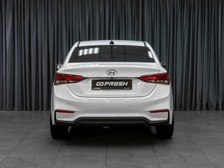2017 Hyundai Solaris II, белый, 1359000 рублей, вид 4