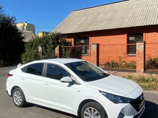 2020 Hyundai Solaris II Рестайлинг, белый, 1340000 рублей, вид 3