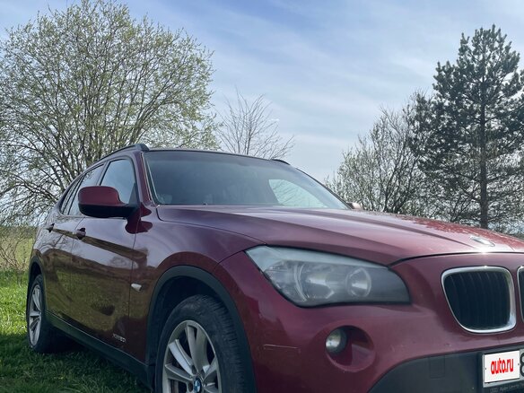 2012 BMW X1 20i I (E84), пурпурный, 1100000 рублей